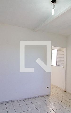 Casa para alugar com 40m², 1 quarto e sem vaga Casa para alugar com 40m², 1 quarto e sem vagaQuarto