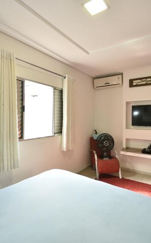 Casa à venda com 260m², 7 quartos e 4 vagasQuarto 2