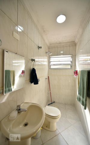 Casa à venda com 260m², 7 quartos e 4 vagasBanheiro 3