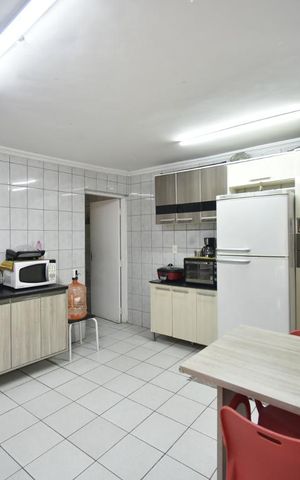 Casa à venda com 260m², 7 quartos e 4 vagasCozinha 1