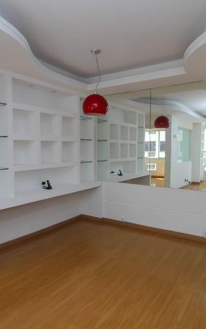 Apartamento à venda com 90m², 2 quartos e 1 vaga Apartamento à venda com 90m², 2 quartos e 1 vagaSala