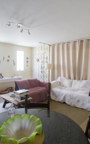 Casa à venda com 110m², 3 quartos e 2 vagasSala