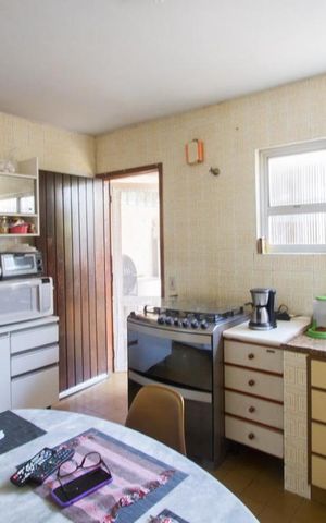 Casa à venda com 110m², 3 quartos e 2 vagasCozinha