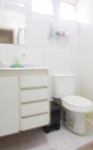 Casa à venda com 110m², 3 quartos e 2 vagasBanheiro da Suíte