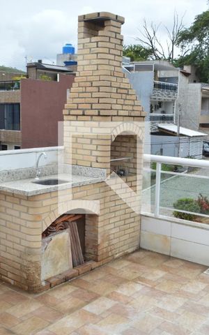 Casa de condomínio à venda com 200m², 3 quartos e 1 vagaTerraço