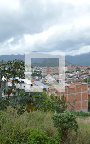 Casa de condomínio à venda com 200m², 3 quartos e 1 vagaVista do Salão