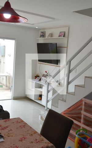Casa de condomínio à venda com 200m², 3 quartos e 1 vagaSala