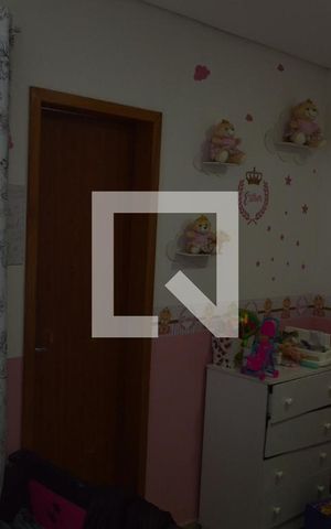 Casa de condomínio à venda com 200m², 3 quartos e 1 vagaSuíte 1