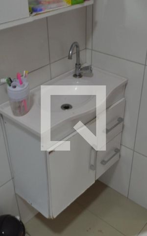 Casa de condomínio à venda com 200m², 3 quartos e 1 vagaBanheiro da Suíte 2