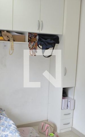 Casa de condomínio à venda com 200m², 3 quartos e 1 vagaSuíte 2