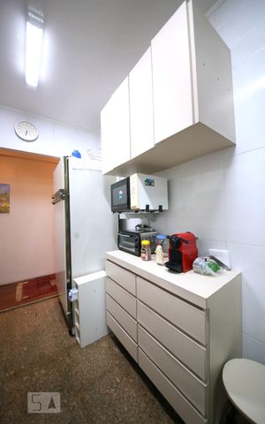 Apartamento à venda com 86m², 2 quartos e 2 vagasCozinha 