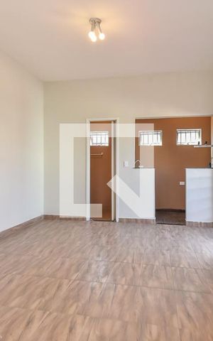 Apartamento para alugar com 57m², 1 quarto e sem vaga Apartamento para alugar com 57m², 1 quarto e sem vagaStudio