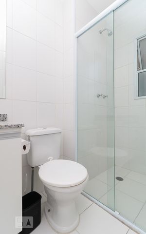 Apartamento à venda com 76m², 3 quartos e 1 vaga Apartamento à venda com 76m², 3 quartos e 1 vagaBanheiro da Suíte