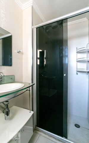 Apartamento à venda com 57m², 2 quartos e 1 vaga Apartamento à venda com 57m², 2 quartos e 1 vagaBanheiro