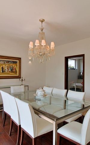 Casa para alugar com 550m², 3 quartos e 6 vagas Casa para alugar com 550m², 3 quartos e 6 vagasSala de Jantar