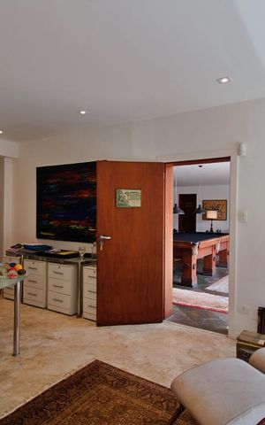 Casa para alugar com 550m², 3 quartos e 6 vagas Casa para alugar com 550m², 3 quartos e 6 vagasÁrea Inferior