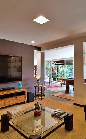 Casa para alugar com 550m², 3 quartos e 6 vagas Casa para alugar com 550m², 3 quartos e 6 vagasÁrea Inferior/Sala de TV