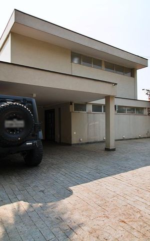 Casa para alugar com 550m², 3 quartos e 6 vagas Casa para alugar com 550m², 3 quartos e 6 vagasGaragem