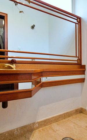 Casa para alugar com 550m², 3 quartos e 6 vagas Casa para alugar com 550m², 3 quartos e 6 vagasLavabo