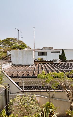 Casa para alugar com 550m², 3 quartos e 6 vagas Casa para alugar com 550m², 3 quartos e 6 vagasVista do Quarto 3