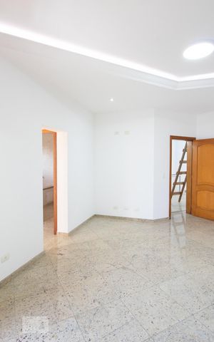 Casa à venda com 534m², 5 quartos e 8 vagas Casa à venda com 534m², 5 quartos e 8 vagasSuíte 4