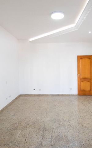 Casa à venda com 534m², 5 quartos e 8 vagas Casa à venda com 534m², 5 quartos e 8 vagasSuíte 5
