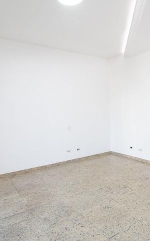 Casa à venda com 534m², 5 quartos e 8 vagas Casa à venda com 534m², 5 quartos e 8 vagasSuíte 5