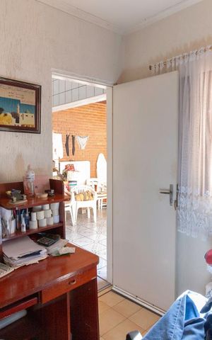Casa à venda com 270m², 3 quartos e 2 vagasQuarto de Serviço