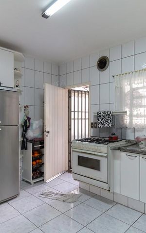 Casa à venda com 270m², 3 quartos e 2 vagasCozinha