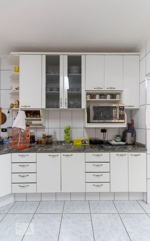 Casa à venda com 270m², 3 quartos e 2 vagasCozinha - Armários
