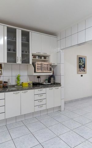 Casa à venda com 270m², 3 quartos e 2 vagasCozinha