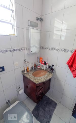 Casa à venda com 150m², 3 quartos e 3 vagasBanheiro da Suíte