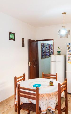 Casa à venda com 180m², 5 quartos e 2 vagas Casa à venda com 180m², 5 quartos e 2 vagasCozinha