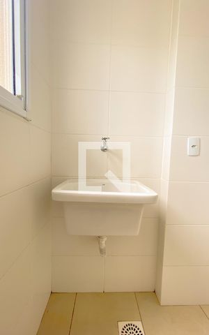 Apartamento para alugar com 77m², 2 quartos e 2 vagasÁrea de serviço