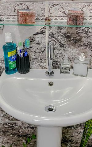 Apartamento à venda com 100m², 3 quartos e 2 vagasDetalhe Banheiro da Suíte