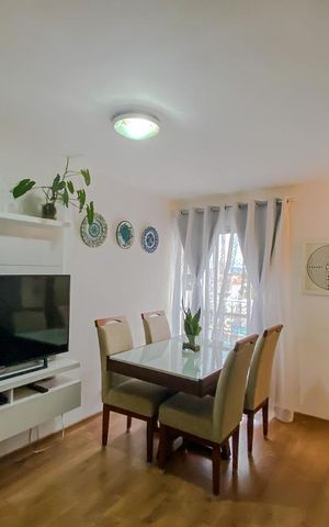 Apartamento à venda com 100m², 3 quartos e 2 vagasSala