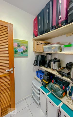 Apartamento à venda com 100m², 3 quartos e 2 vagasQuarto de Serviço
