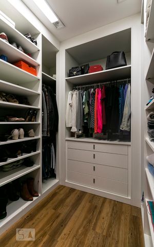 Apartamento à venda com 126m², 3 quartos e 2 vagasSuíte 2 / Closet