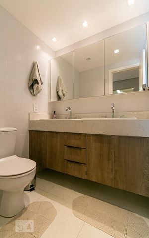 Apartamento à venda com 126m², 3 quartos e 2 vagasBanheiro da Suíte 1