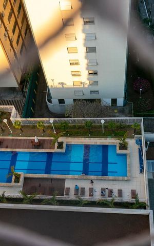 Apartamento à venda com 126m², 3 quartos e 2 vagasVaranda Gourmet - Vista