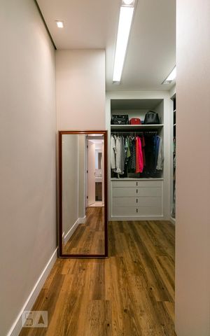 Apartamento à venda com 126m², 3 quartos e 2 vagasSuíte 2 / Closet