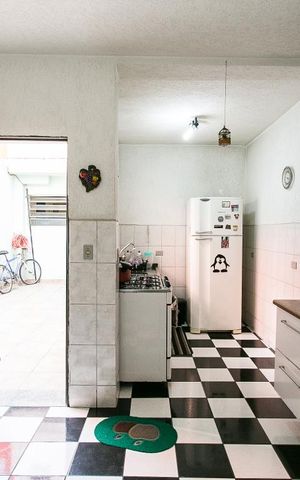 Casa à venda com 250m², 4 quartos e 2 vagasCozinha