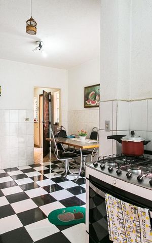 Casa à venda com 250m², 4 quartos e 2 vagasCozinha