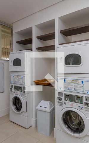 Apartamento para alugar com 74m², 1 quarto e 2 vagas Apartamento para alugar com 74m², 1 quarto e 2 vagasLavanderia