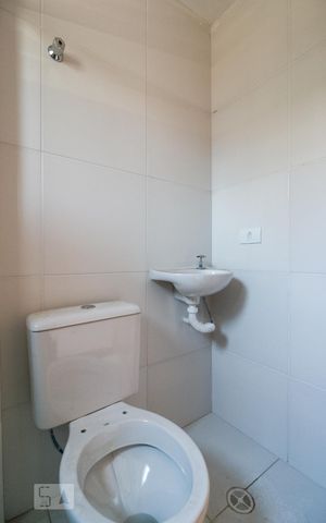 Apartamento para alugar com 34m², 1 quarto e sem vaga Apartamento para alugar com 34m², 1 quarto e sem vagaBanheiro