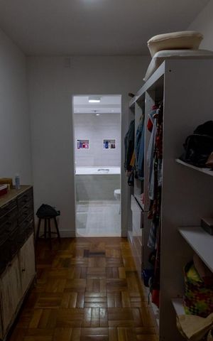 Casa à venda com 124m², 2 quartos e sem vaga Casa à venda com 124m², 2 quartos e sem vagaCloset da Suíte