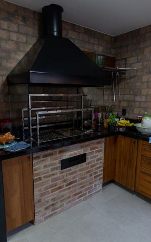 Casa à venda com 124m², 2 quartos e sem vaga Casa à venda com 124m², 2 quartos e sem vagaChurrasqueira