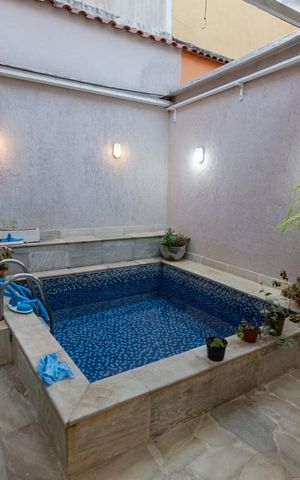 Casa à venda com 124m², 2 quartos e sem vaga Casa à venda com 124m², 2 quartos e sem vagaPiscina