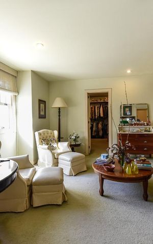 Casa à venda com 700m², 4 quartos e 4 vagas Casa à venda com 700m², 4 quartos e 4 vagasSuíte 1
