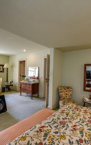 Casa à venda com 700m², 4 quartos e 4 vagas Casa à venda com 700m², 4 quartos e 4 vagasSuíte 1